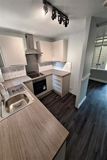 1 Bedroom Apartment To Rent In Currier Lane, Ashton-Under-Lyne, OL6