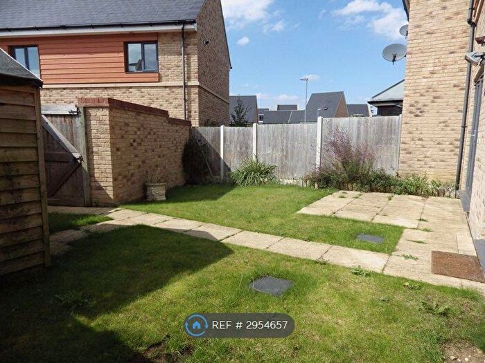 5 Bedroom Terraced House To Rent In Stone Hill, St. Neots, PE19