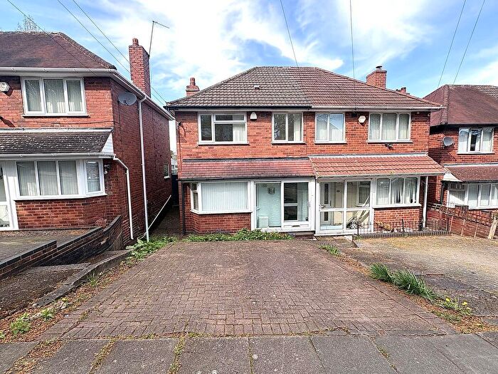 3 Bedroom Semi Detached House To Rent In Monsal Road, Great Barr, B42