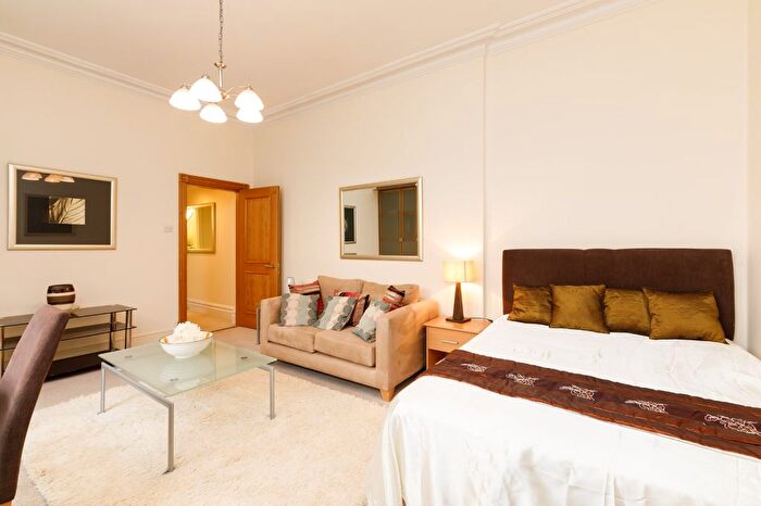 Studio To Rent In Ashburn Gardens, London, SW7