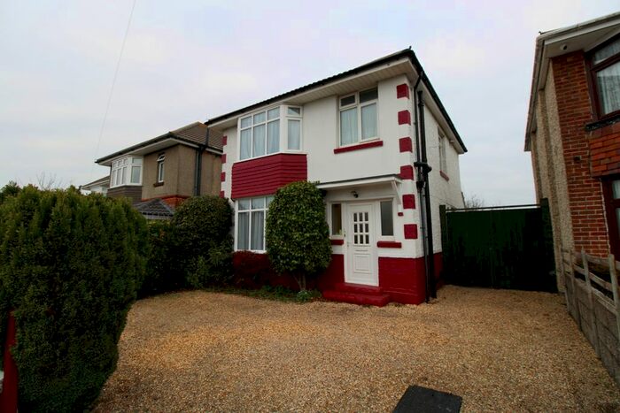 3 Bedroom Detached House To Rent In Canford Avenue, Bournemouth BH11