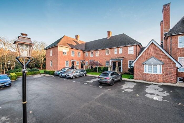 2 Bedroom Apartment To Rent In Seven Hills Road, Iver, Buckinghamshire, SL0