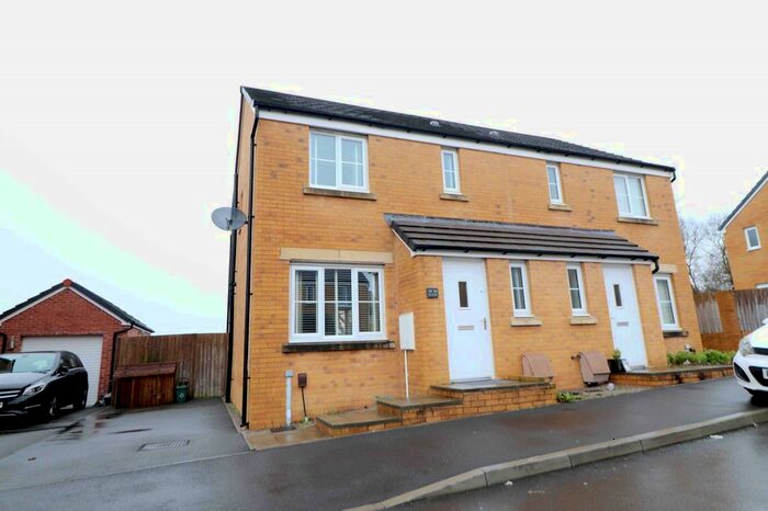 3 Bedroom Terraced House To Rent In Heol Y Pibydd, Swansea SA4