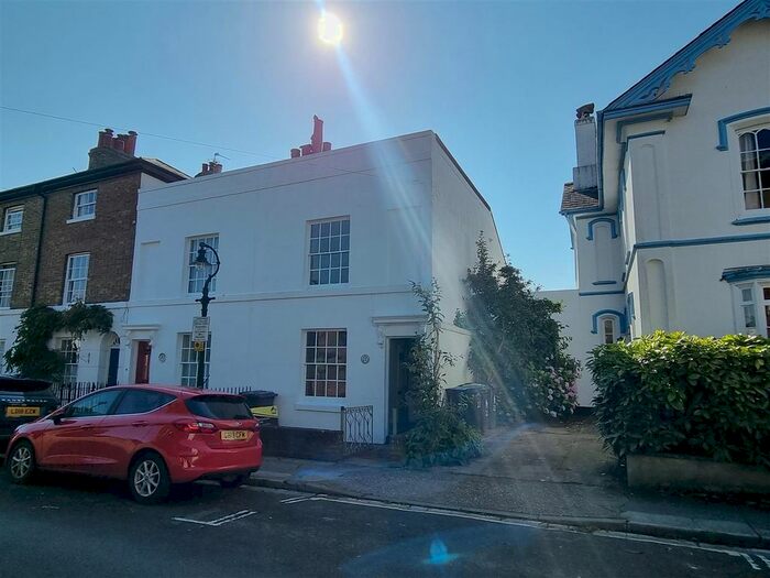 2 Bedroom Semi-Detached House To Rent In Orchard Street, Canterbury, CT2