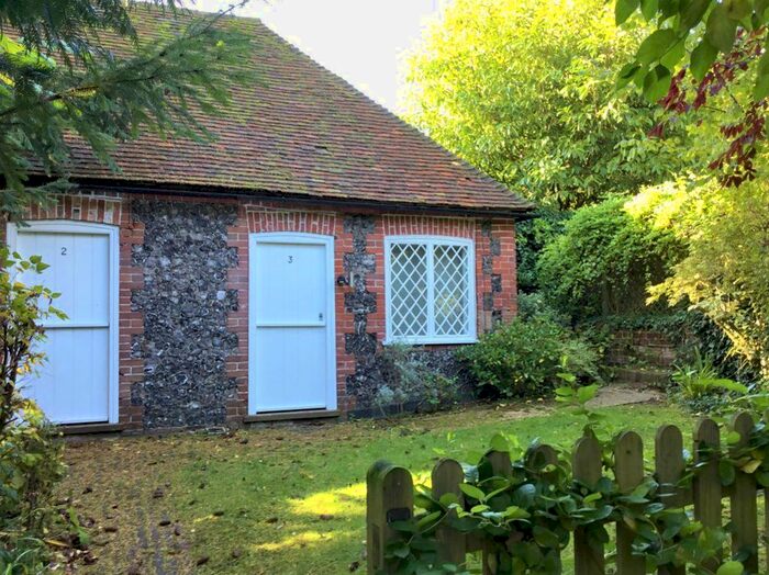 1 Bedroom Flat To Rent In St. Stephens Hill, Canterbury, CT2