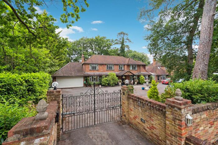 5 Bedroom Detached House For Sale In Templewood Lane, Farnham Common, Buckinghamshire, SL2