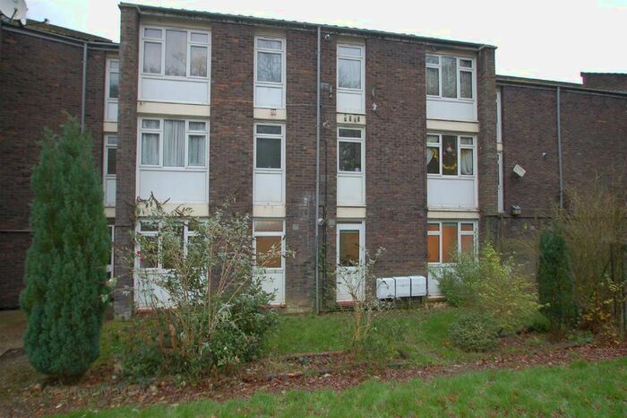 1 Bedroom Flat To Rent In Peterswood, Harlow, CM18