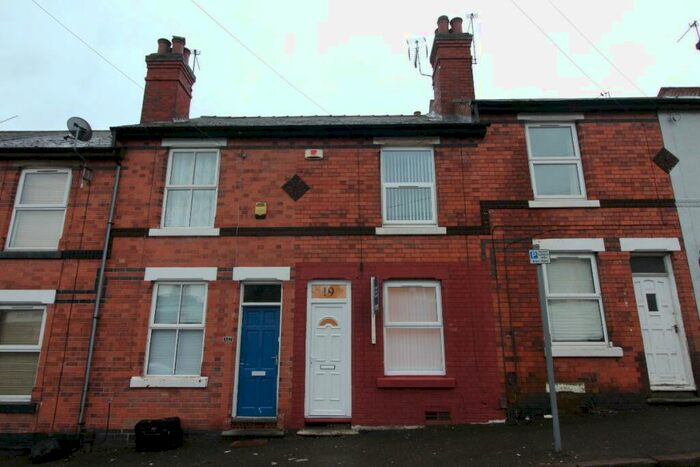 2 Bedroom Terraced House To Rent In Edale Road, Nottingham, NG2