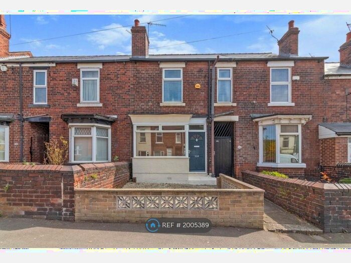 3 Bedroom Terraced House To Rent In Bellhouse Road, Sheffield, S5