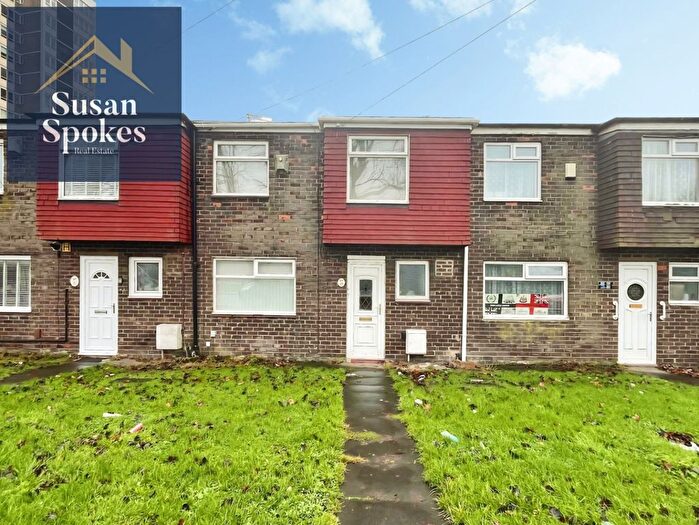 3 Bedroom Terraced House For Sale In Eastfield Avenue, Newcastle Upon Tyne, NE6
