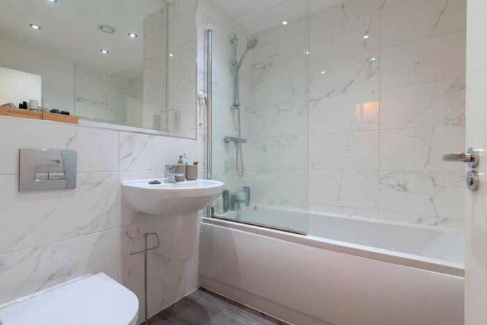 1 Bedroom Flat To Rent In Kings Oak, Harborne Park Road, Birmingham, B17