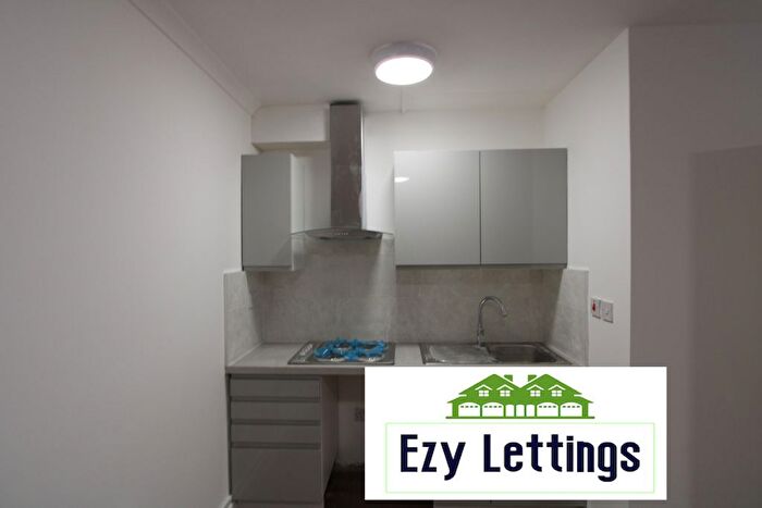 Studio To Rent In Bensham Grove, Thornton Heath, CR7