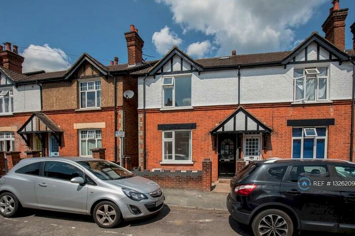 6 Bedroom Semi-Detached House To Rent In Rupert Road, Guildford, GU2