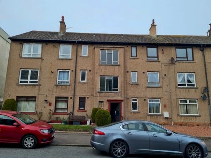 2 Bedroom Flat To Rent In Abbotsford Street, Dundee, DD2