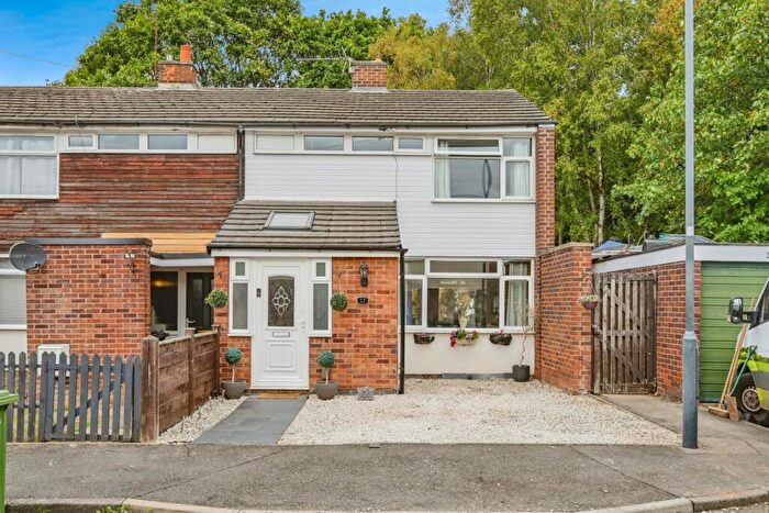 2 Bedroom End Of Terrace House For Sale In Woodlands Close, Dordon, Tamworth, Warwickshire, B78