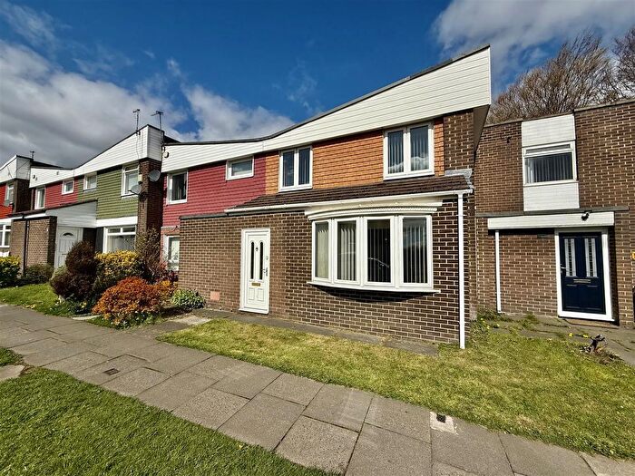 3 Bedroom Terraced House For Sale In Speedwell, Beacon Lough, Gateshead, NE9
