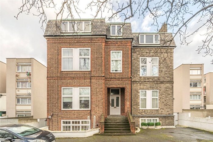 1 Bedroom Flat To Rent In Cedars Road, London, SW4