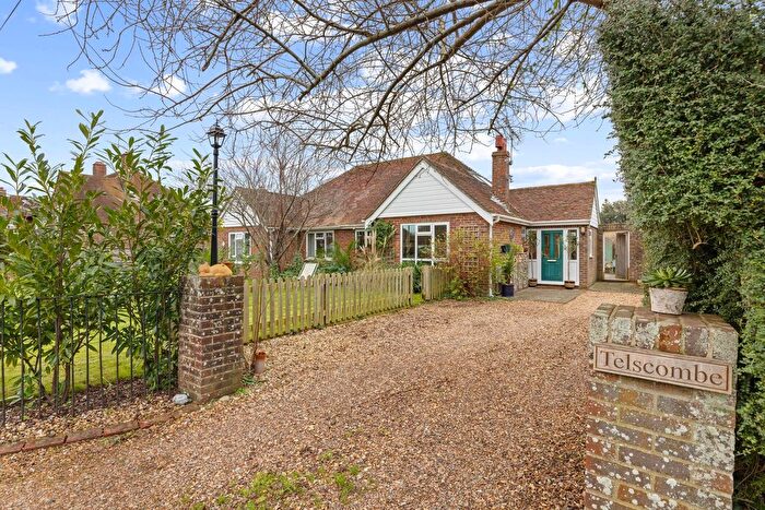 3 Bedroom Semi-Detached Bungalow For Sale In Elm Close, North Mundham, PO20