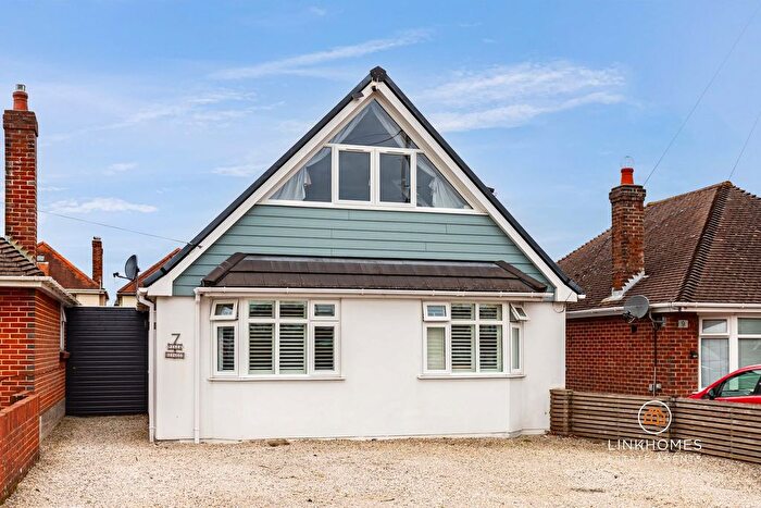 4 Bedroom Detached House For Sale In Brampton Road, Poole, BH15