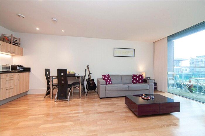 1 Bedroom Apartment For Sale In Highbury Stadium Square, Highbury, London, N5