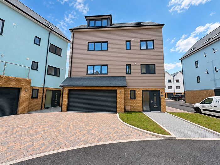 4 Bedroom Property To Rent In Breeze Crescent, Romney Marsh, TN29