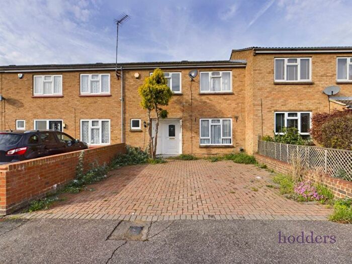 3 Bedroom Terraced House To Rent In Cerotus Place, Chertsey, Surrey, KT16