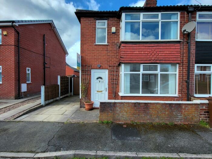 3 Bedroom Semi-Detached House To Rent In Astan Avenue, Droylsden, Manchester, M43