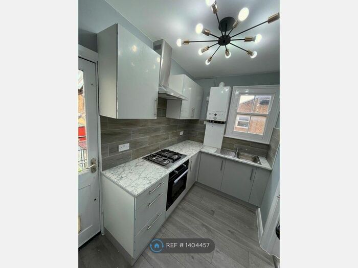 3 Bedroom Flat To Rent In Cecil Road, Harrow, HA3