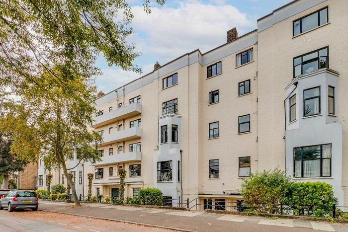 2 Bedroom Maisonette To Rent In Arlington Road, Twickenham, TW1