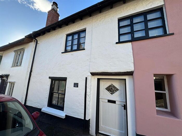 2 Bedroom House For Sale In Chulmleigh, EX18