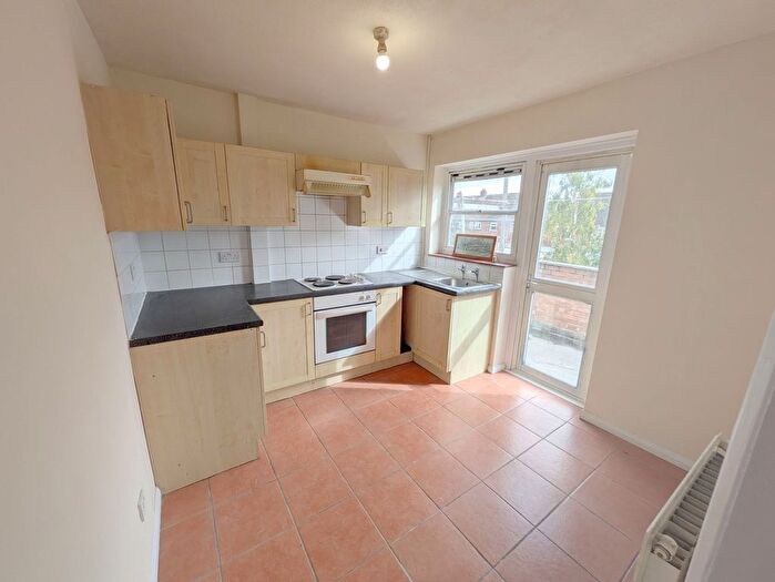 1 Bedroom Flat To Rent In Wells Road, Worcester, WR5