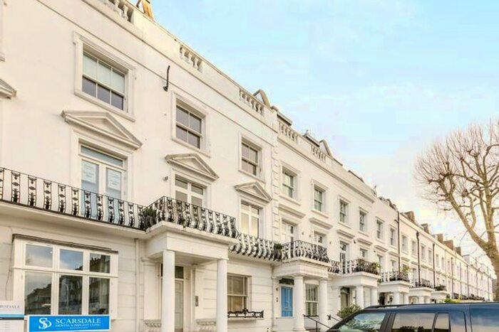 1 Bedroom Flat To Rent In Earls Court Road, Earls Court, London, W8