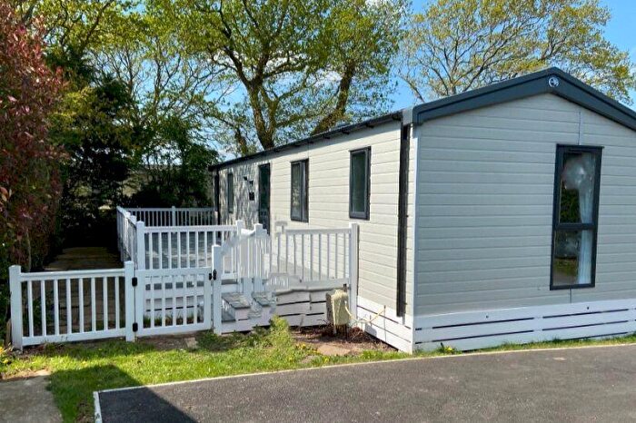 2 Bedroom Caravan For Sale In , Solent Breezes Holiday Park, Warsash, Nr Fareham, Hampshire, SO31