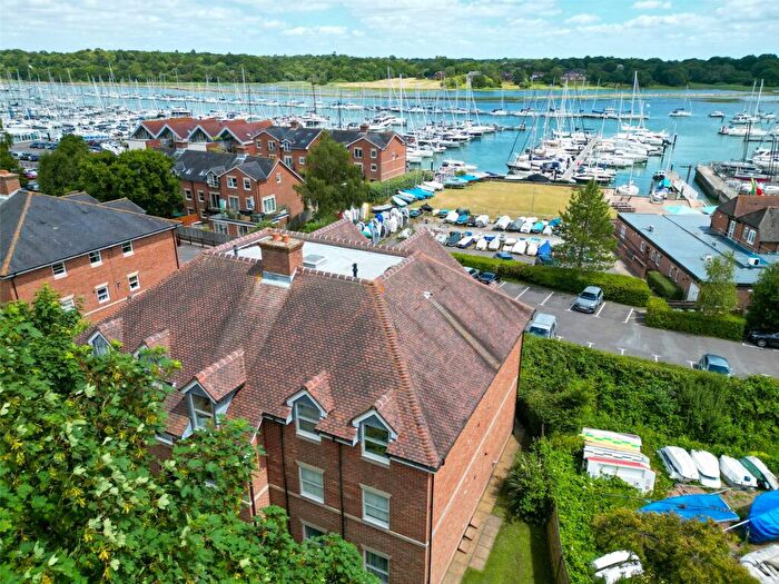 2 Bedroom Apartment For Sale In Lukes Close, Hamble, Southampton, Hampshire, SO31
