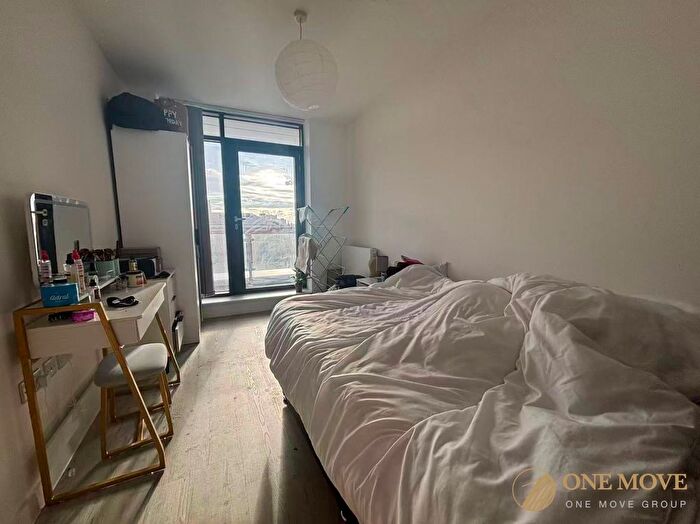 1 Bedroom Flat For Sale In Furness Quay, Northill Apartments, M50