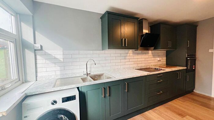 2 Bedroom Flat To Rent In Brookside Crescent, Newcastle Upon Tyne, NE5