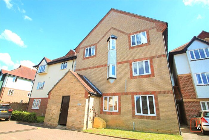 2 Bedroom Apartment To Rent In Nicholsons Grove, Colchester, Essex, CO1