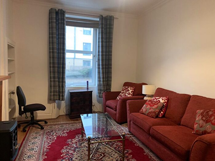 1 Bedroom Flat To Rent In Dalgety Road, Edinburgh, EH7