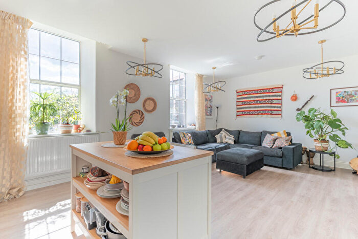 2 Bedroom Flat For Sale In Captains House, Fishponds, BS16