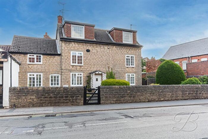 4 Bedroom Detached House For Sale In Sherwood Street, Warsop, Mansfield, NG20