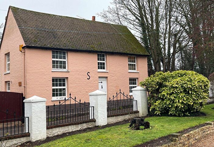 3 Bedroom Detached House For Sale In Highlands Hill, Swanley, Kent, BR8