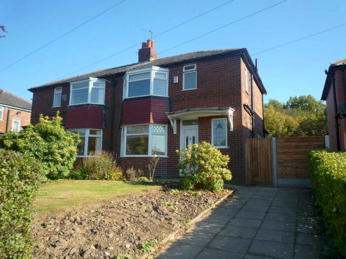 3 Bedroom Semi-Detached House To Rent In Old Clough Lane, Worsley, M28