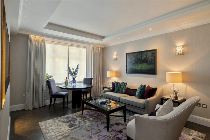2 Bedroom Flat To Rent In Park Lane, London, W1K