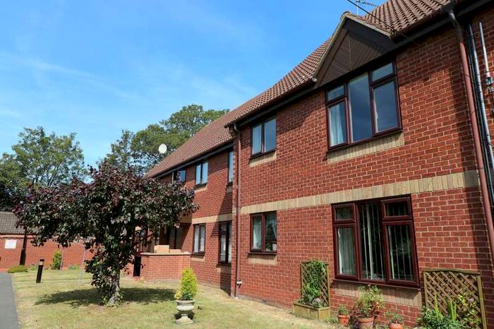 2 Bedroom Flat To Rent In Parkside Court, Diss, IP22