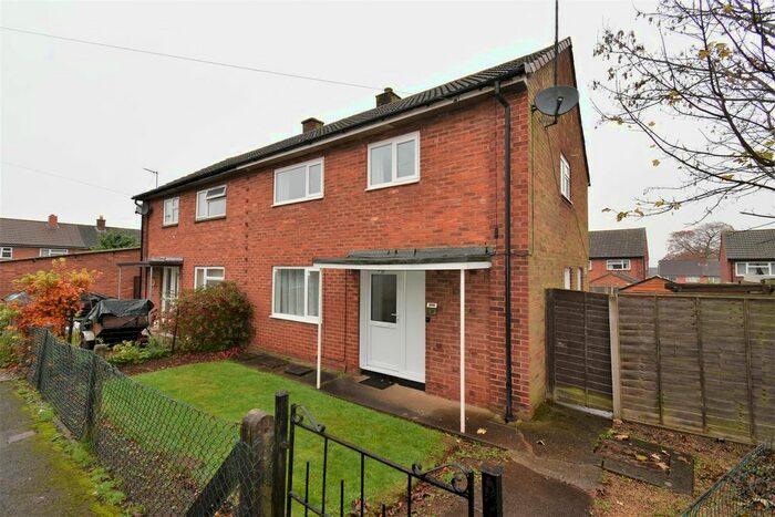3 Bedroom Semi-Detached House To Rent In Oak Crescent, Clehonger, Hereford HR2