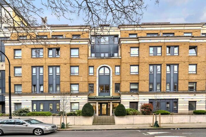 1 Bedroom Flat For Sale In Regents Plaza Apartments, London, NW6