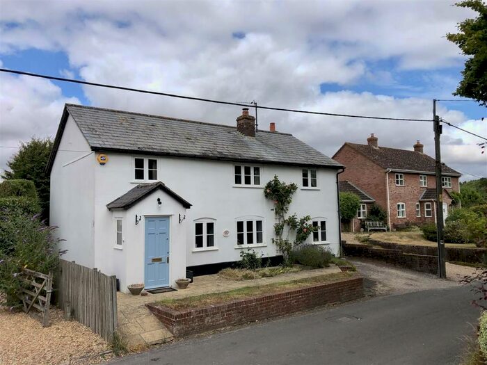 2 Bedroom Detached House For Sale In Bottlesford, Pewsey, SN9