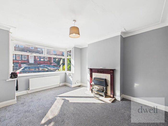 3 Bedroom Terraced House To Rent In St Ives Grove, Armley, Leeds, LS12