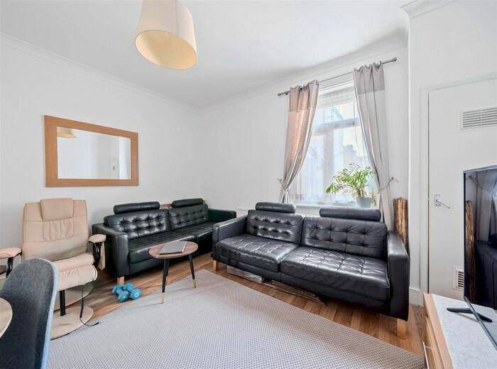 1 Bedroom Flat To Rent In Walm Lane, London, NW2