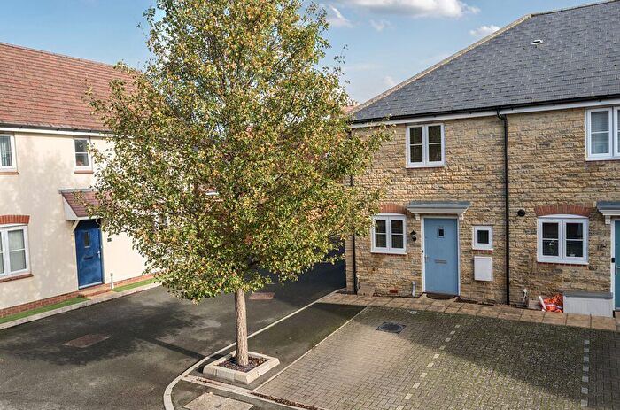 2 Bedroom End Terrace House For Sale In Walker Drive, Faringdon, Oxfordshire, SN7